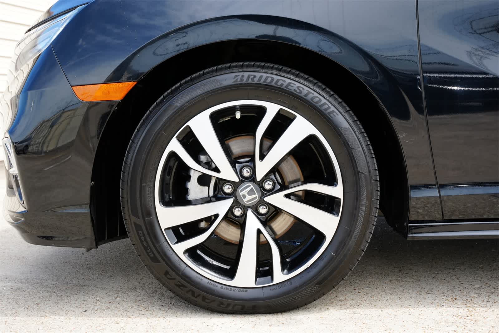 Thumbnail: 2019 Honda Odyssey - 27