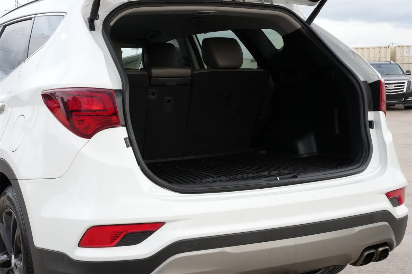 Thumbnail: 2017 Hyundai Santa Fe - 21