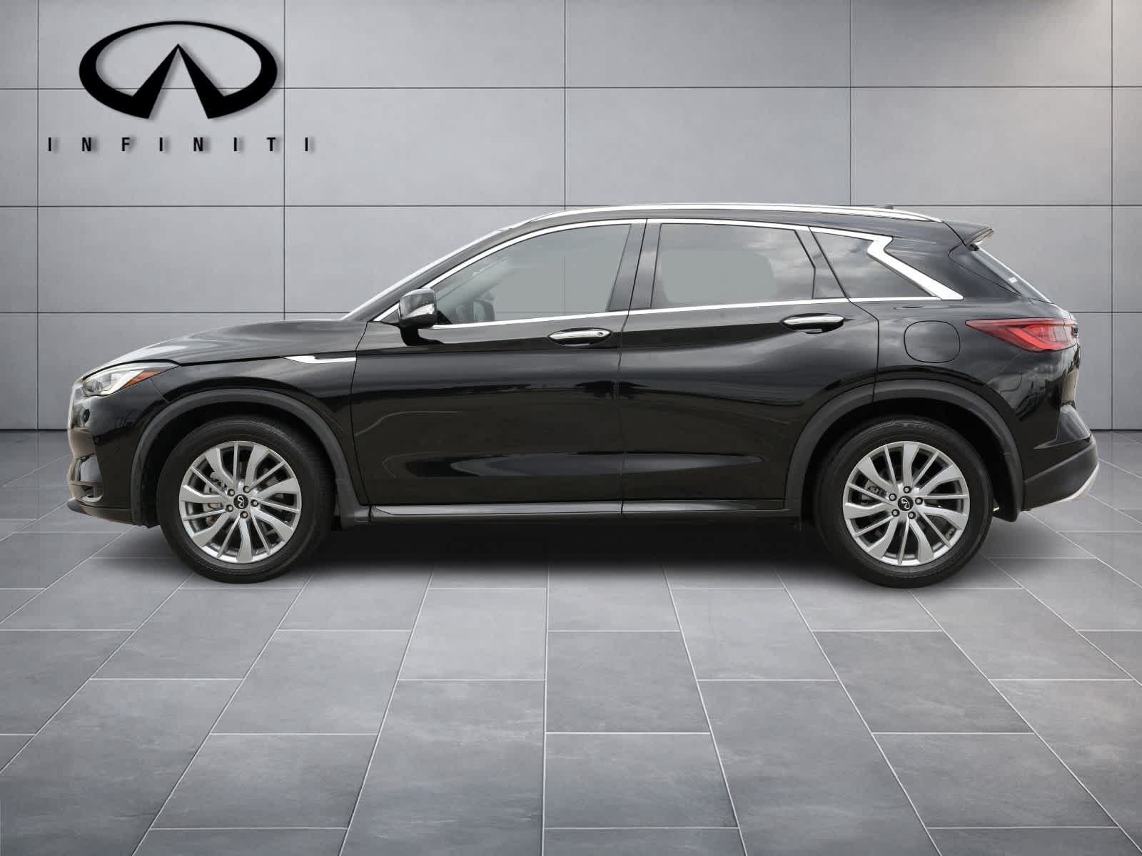 Thumbnail: 2023 INFINITI QX50 - 4