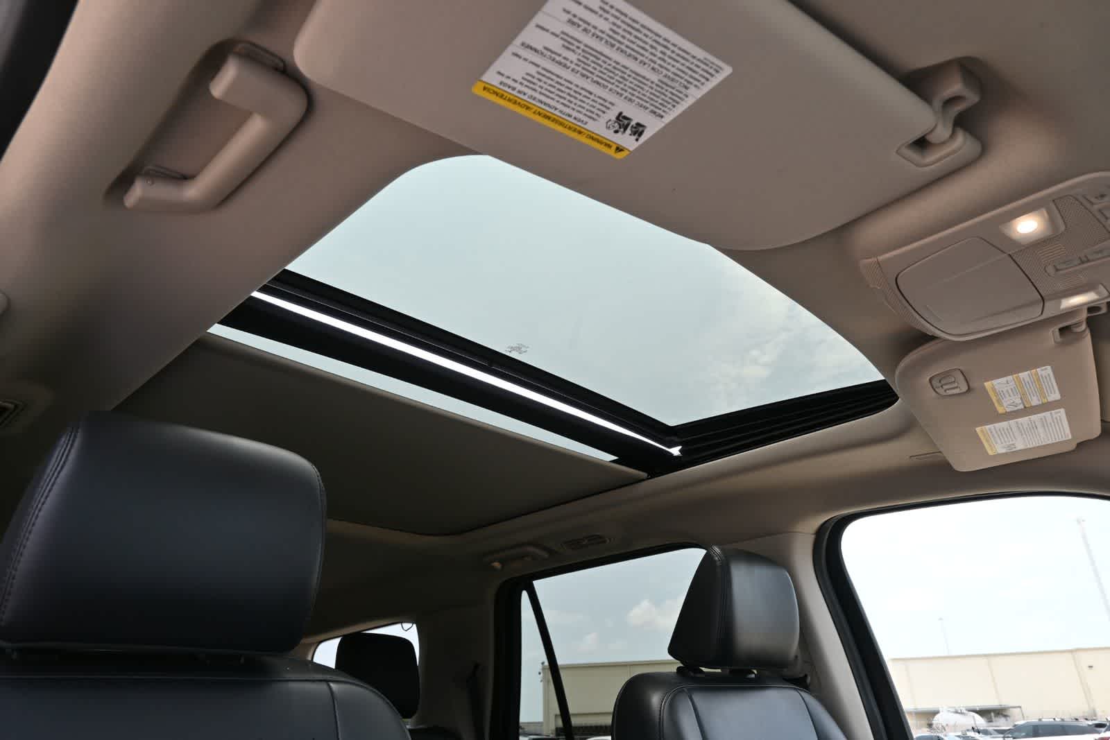 Thumbnail: 2022 Ford Expedition - 24