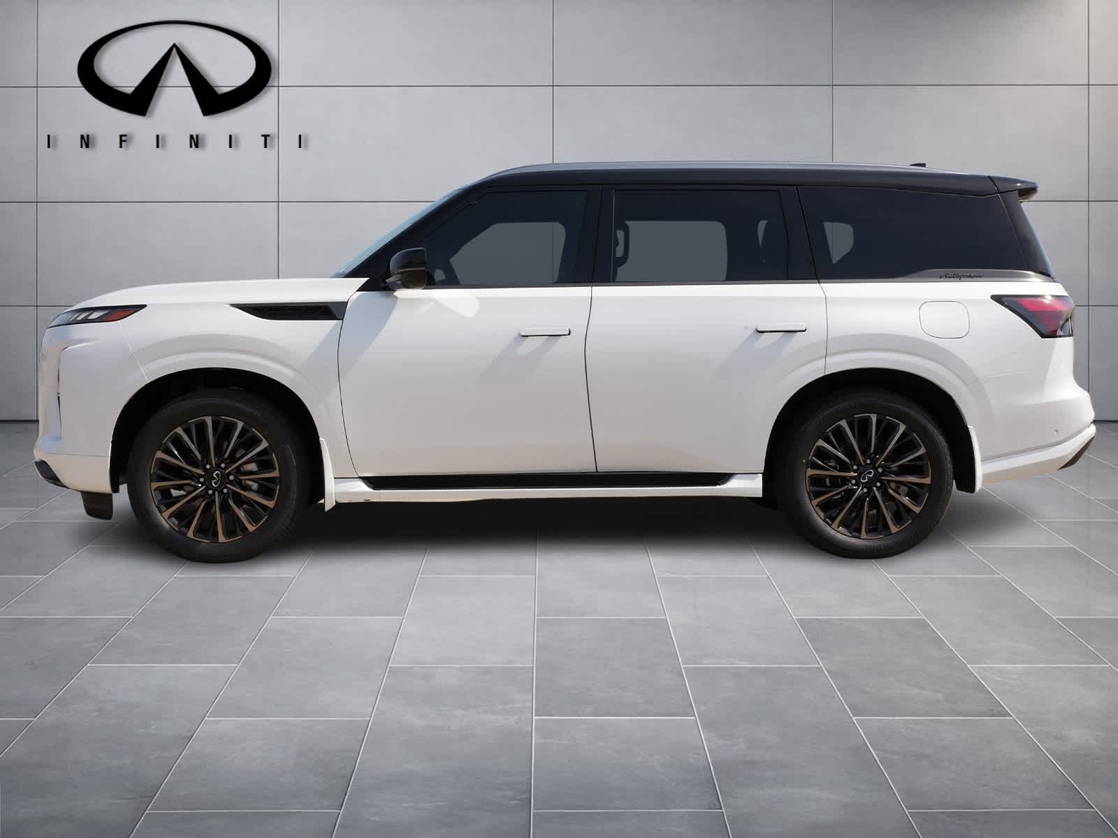 Thumbnail: 2026 INFINITI QX80 - 4