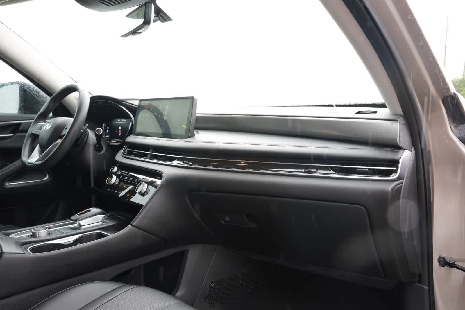 Thumbnail: 2024 INFINITI QX60 - 25