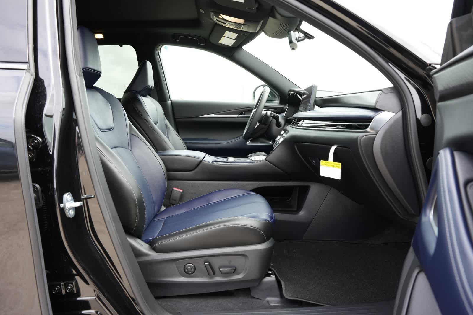 Thumbnail: 2026 INFINITI QX60 - 23