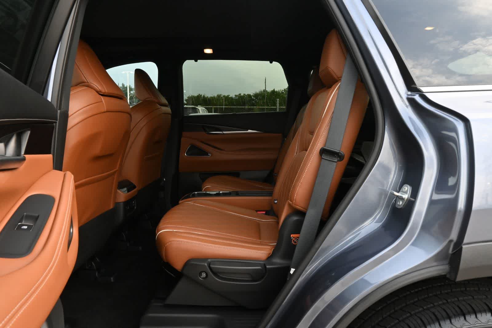 Thumbnail: 2024 INFINITI QX60 - 19