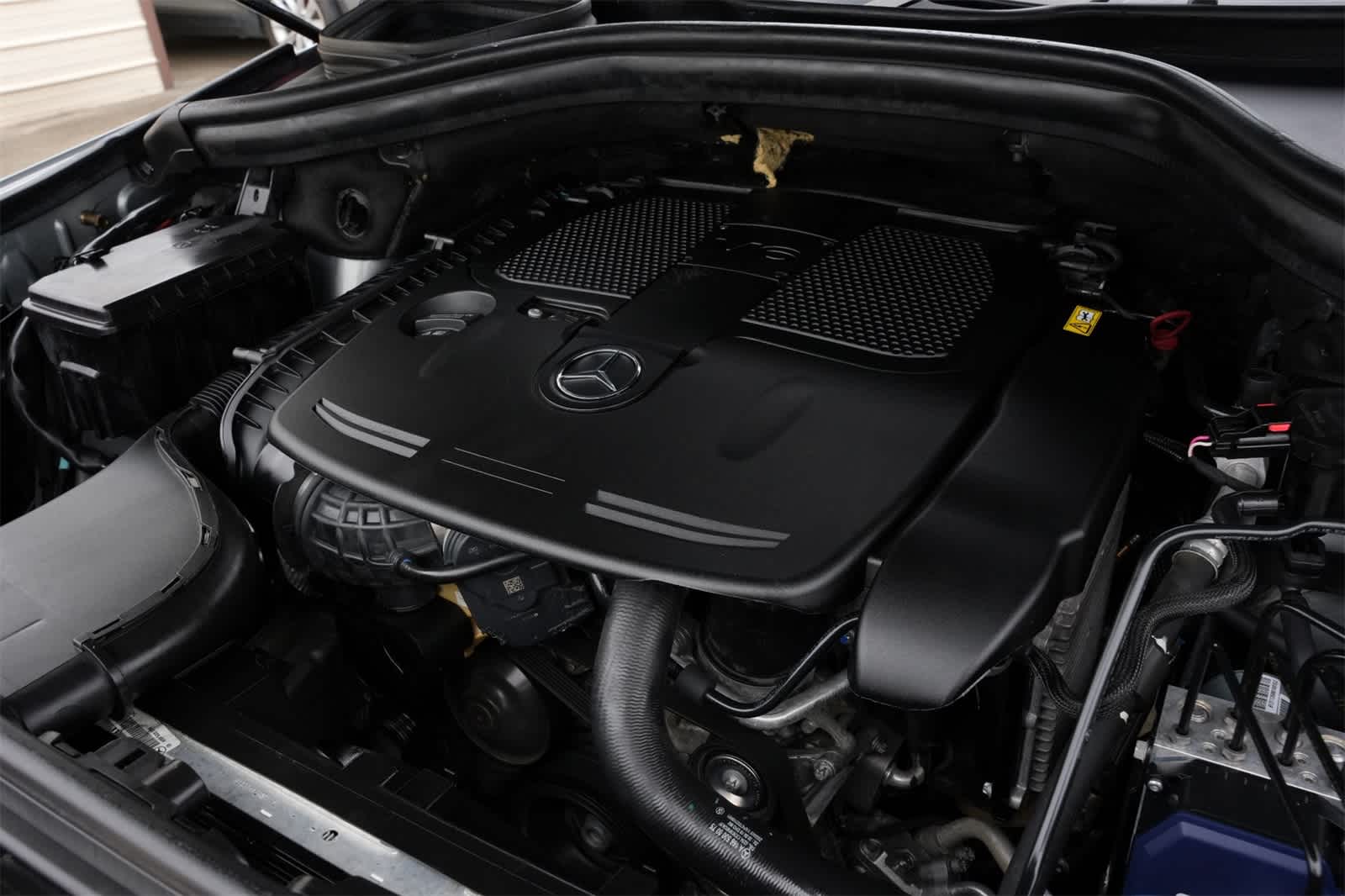 Thumbnail: 2015 Mercedes-Benz M-Class - 22