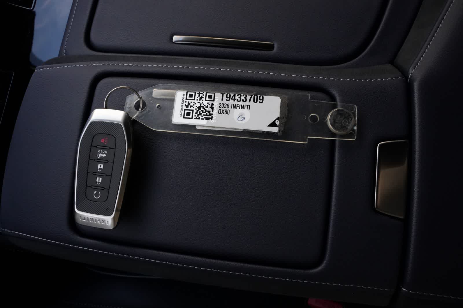Thumbnail: 2026 INFINITI QX80 - 28