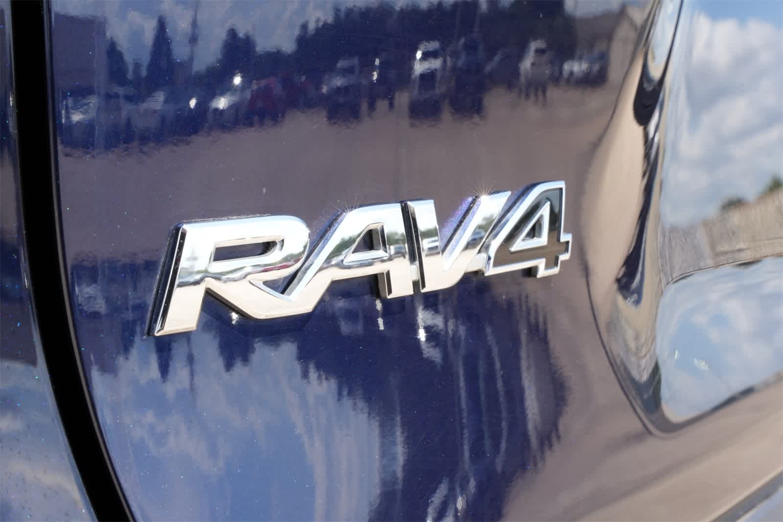 Thumbnail: 2024 Toyota RAV4 - 20