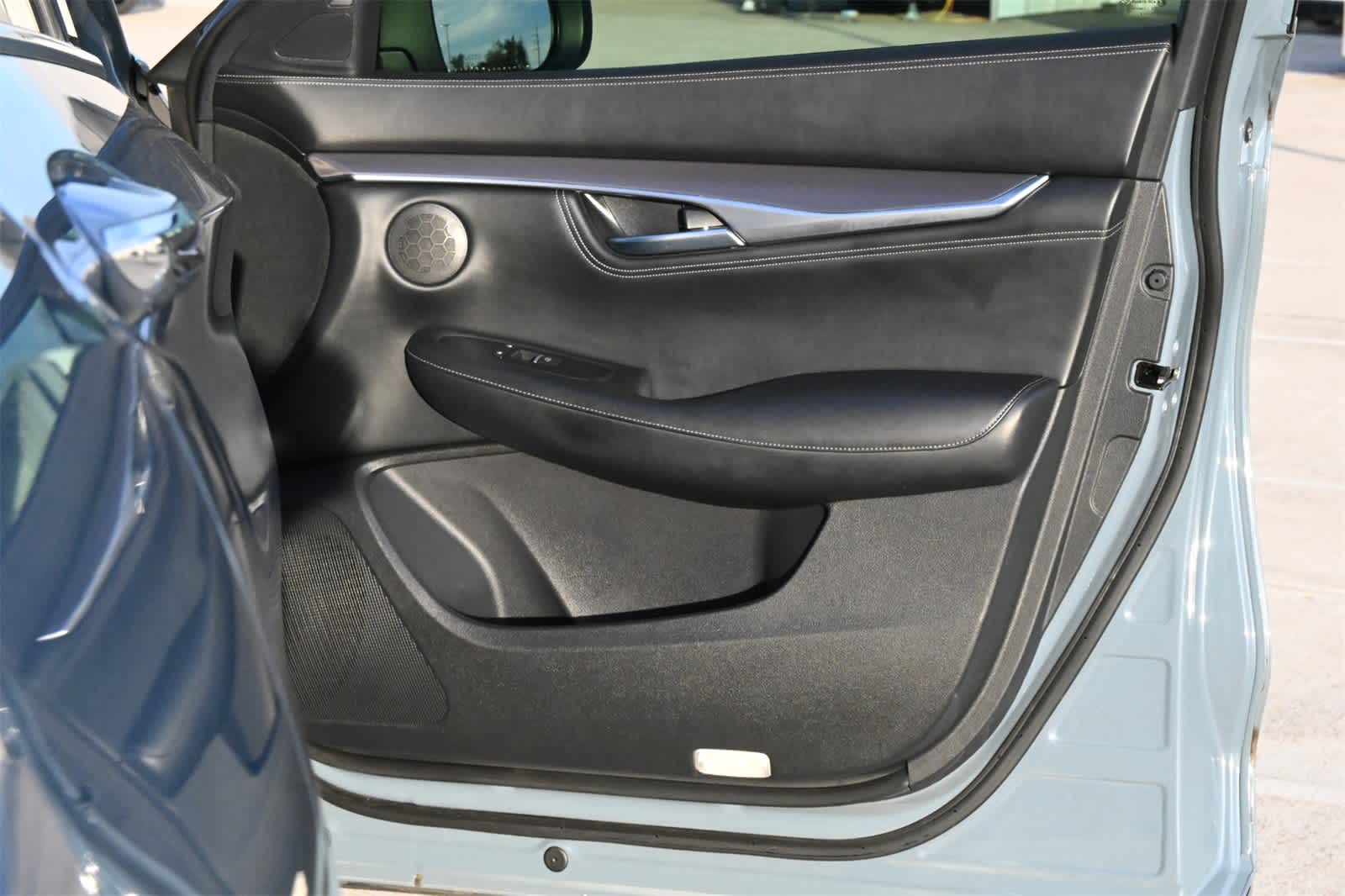 Thumbnail: 2022 INFINITI QX55 - 25