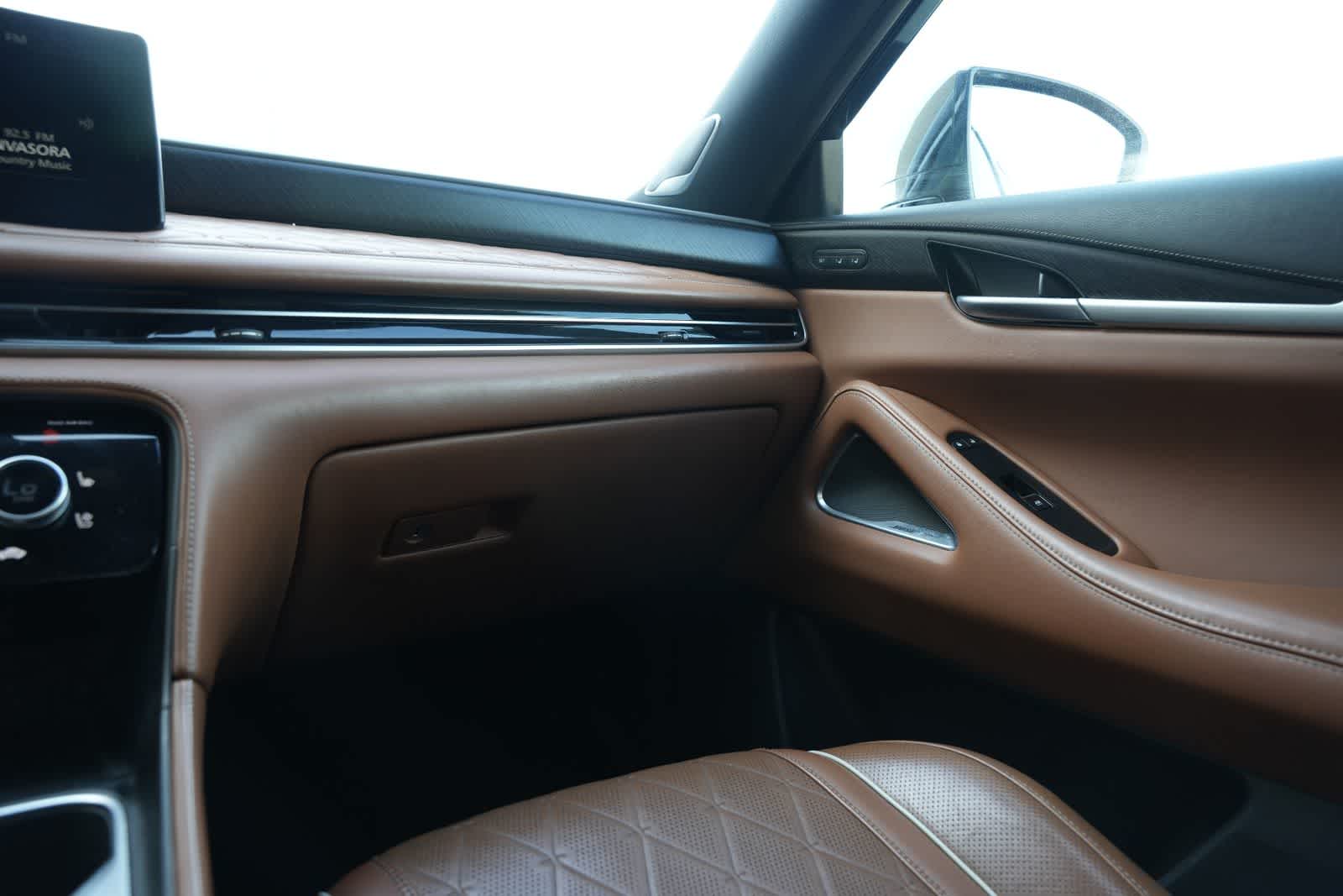 Thumbnail: 2023 INFINITI QX60 - 8