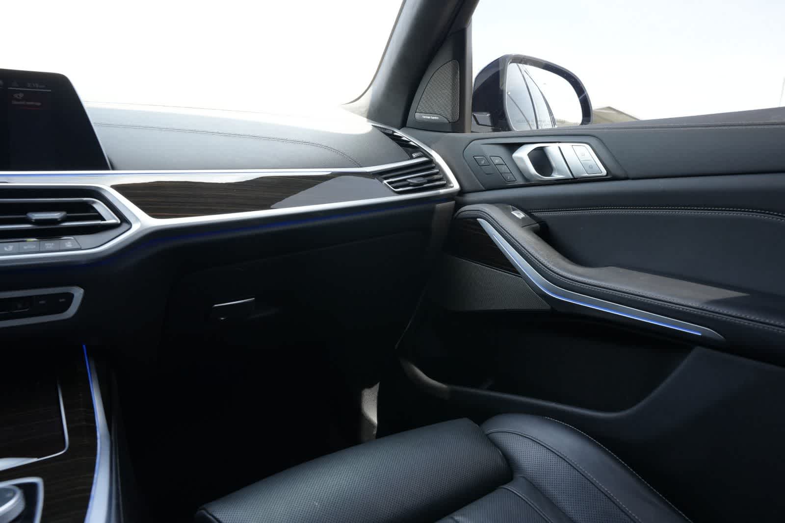 Thumbnail: 2021 BMW X7 - 8