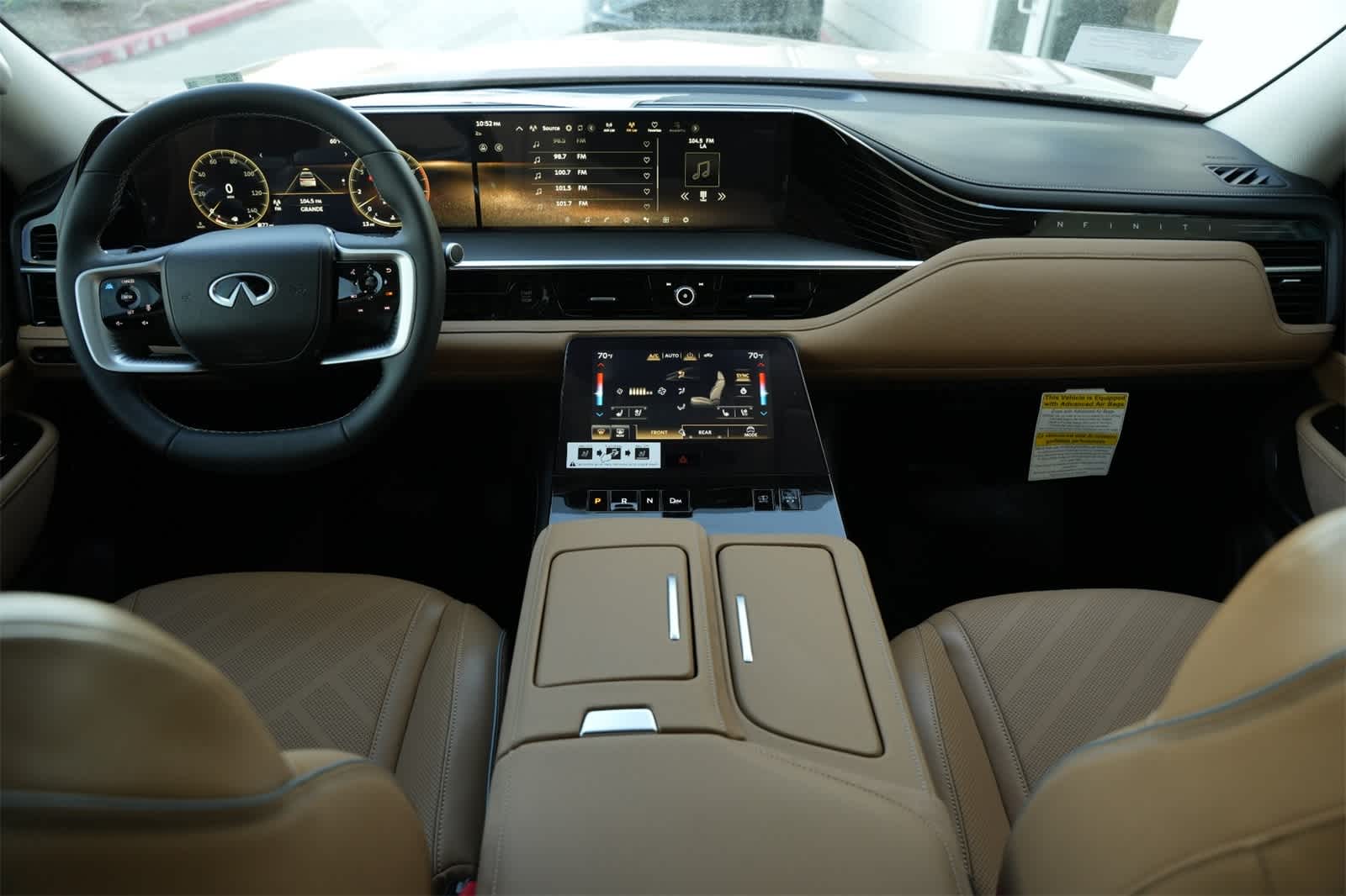 2025 INFINITI QX80 Luxe 7