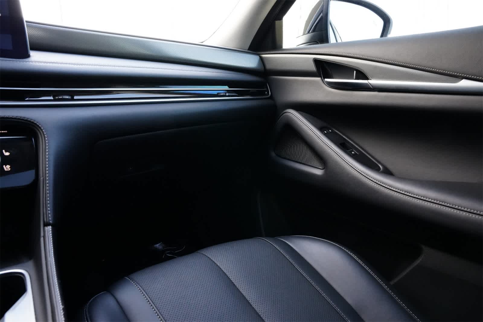 Thumbnail: 2024 INFINITI QX60 - 8