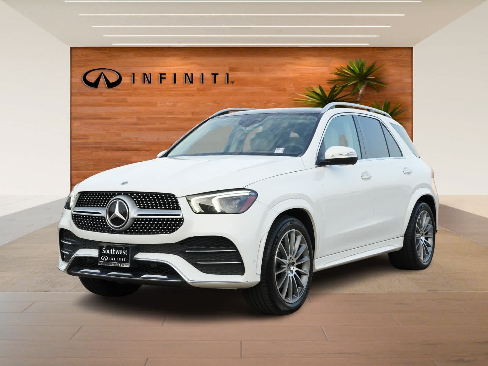 Thumbnail: 2020 Mercedes-Benz GLE - 1