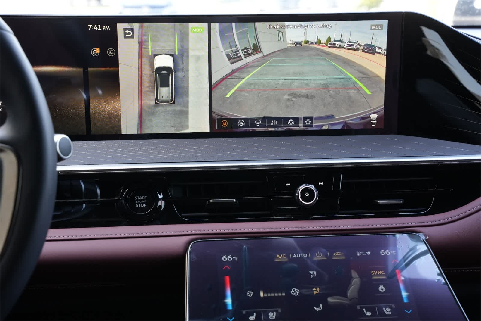 Thumbnail: 2026 INFINITI QX80 - 14