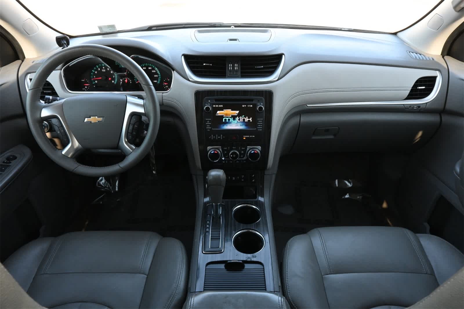 Thumbnail: 2014 Chevrolet Traverse - 6