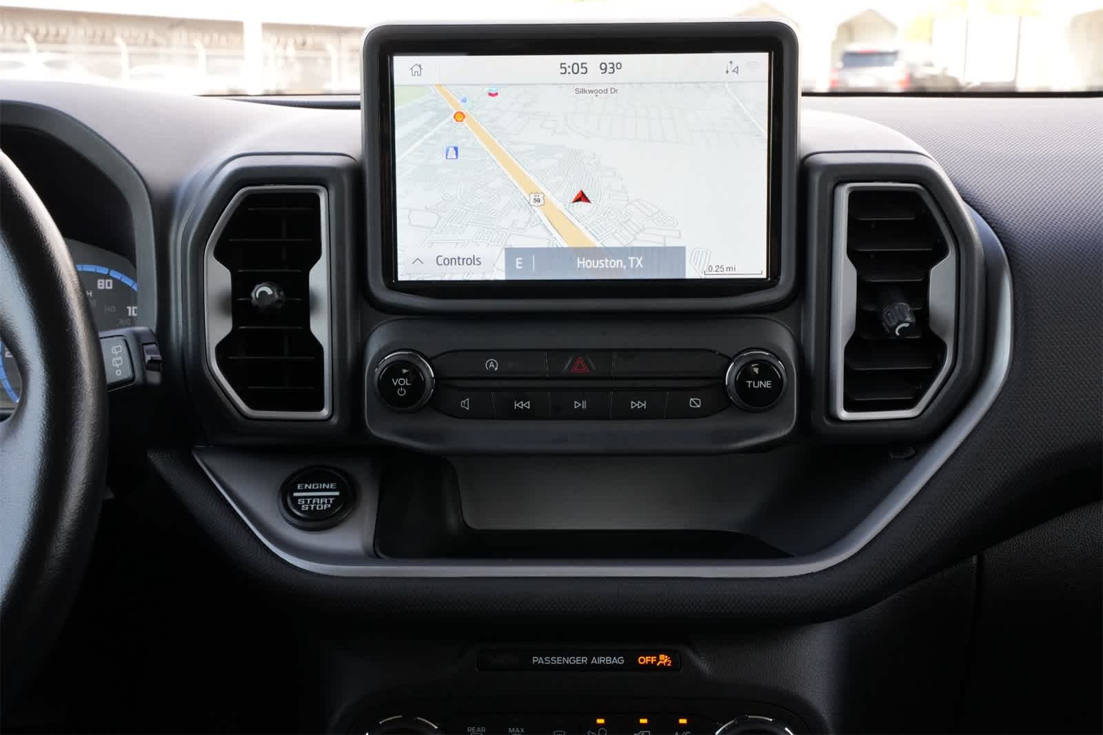 Thumbnail: 2021 Ford Bronco Sport - 13