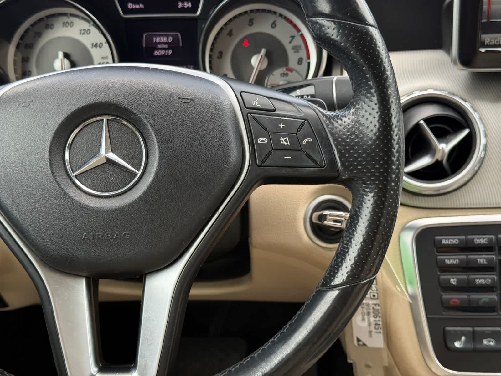 Thumbnail: 2015 Mercedes-Benz GLA - 11