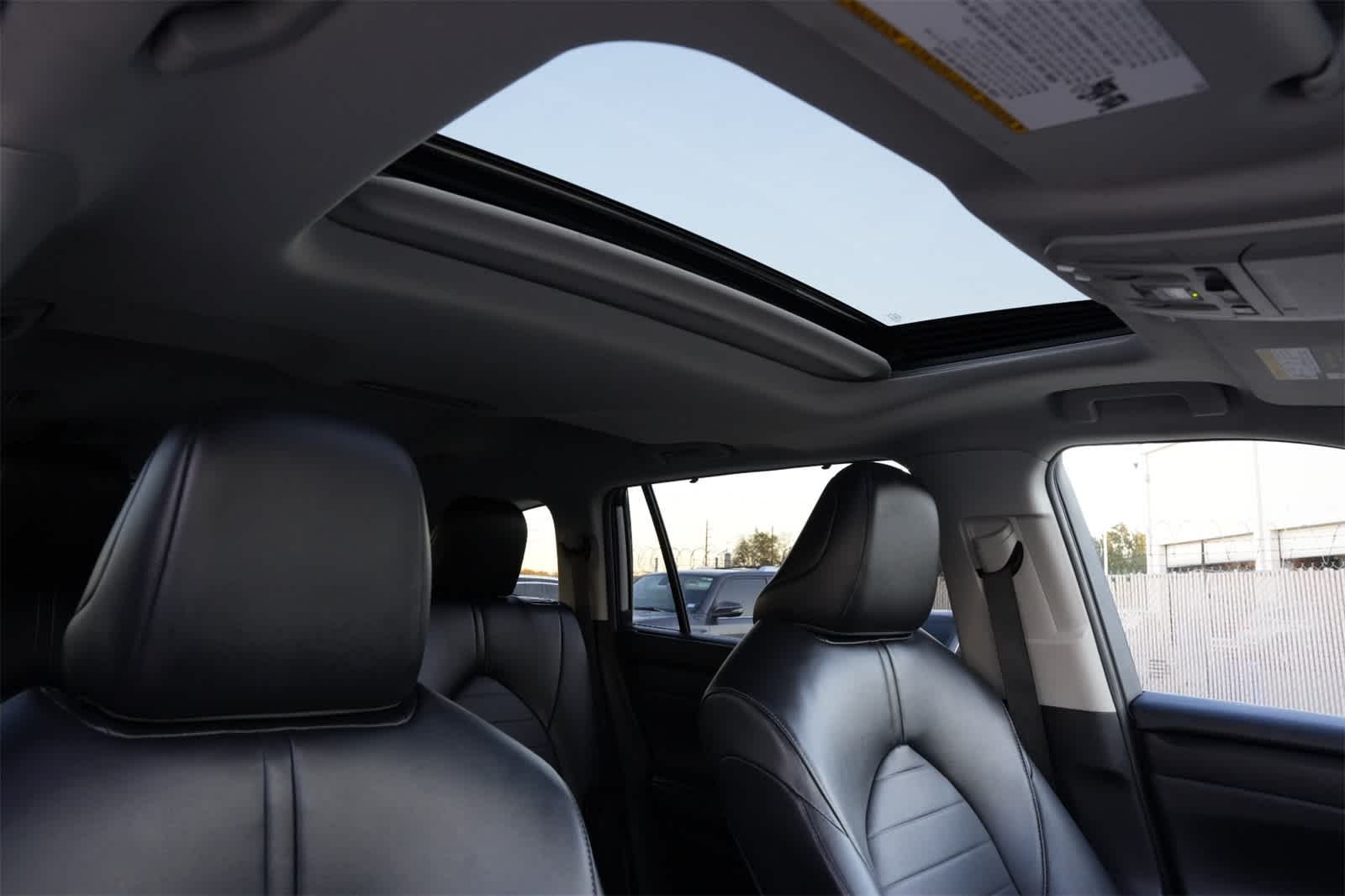 Thumbnail: 2022 Toyota Highlander - 24