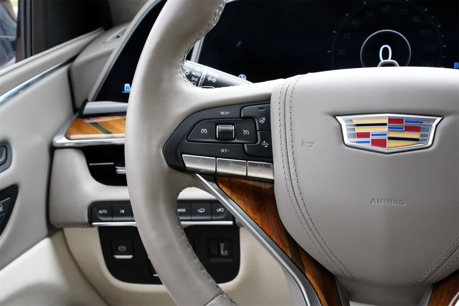 Thumbnail: 2023 Cadillac Escalade - 10