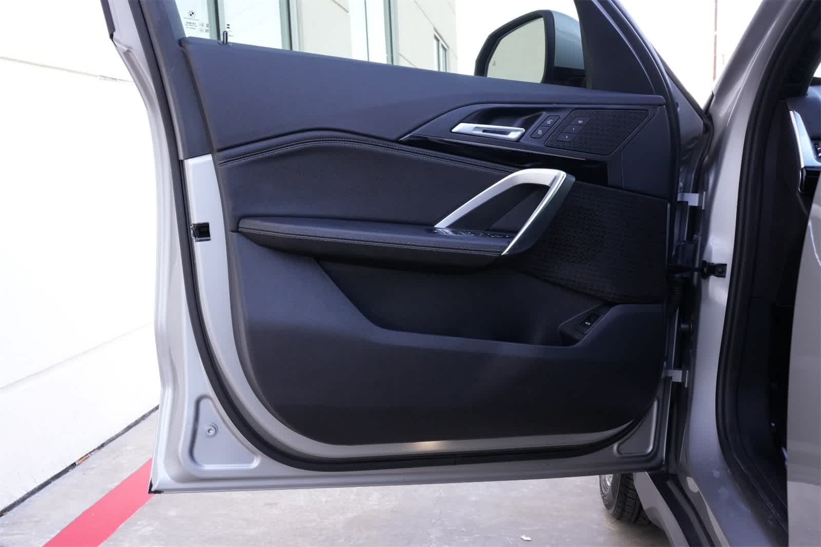 Thumbnail: 2023 BMW X1 - 18