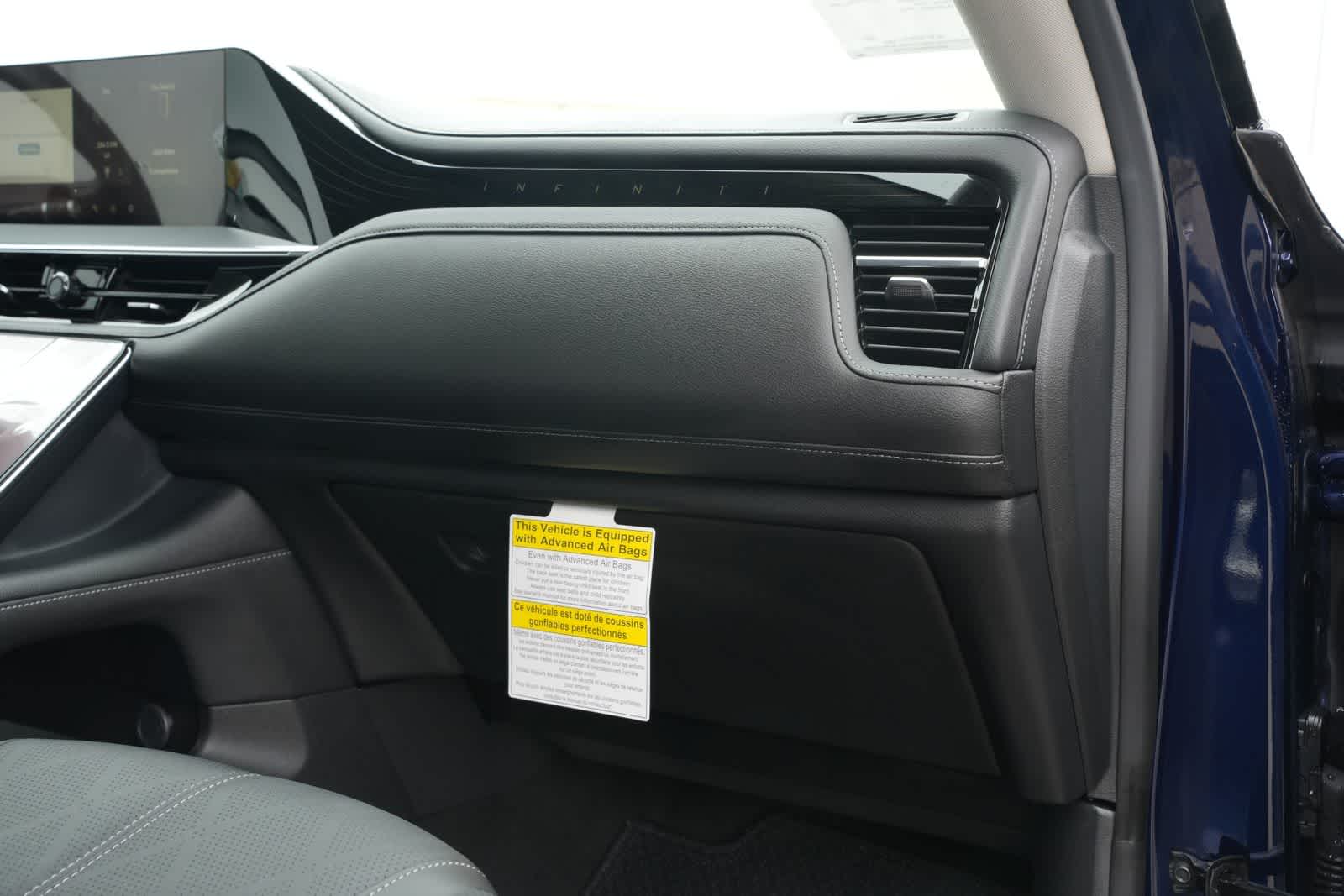 Thumbnail: 2025 INFINITI QX80 - 23