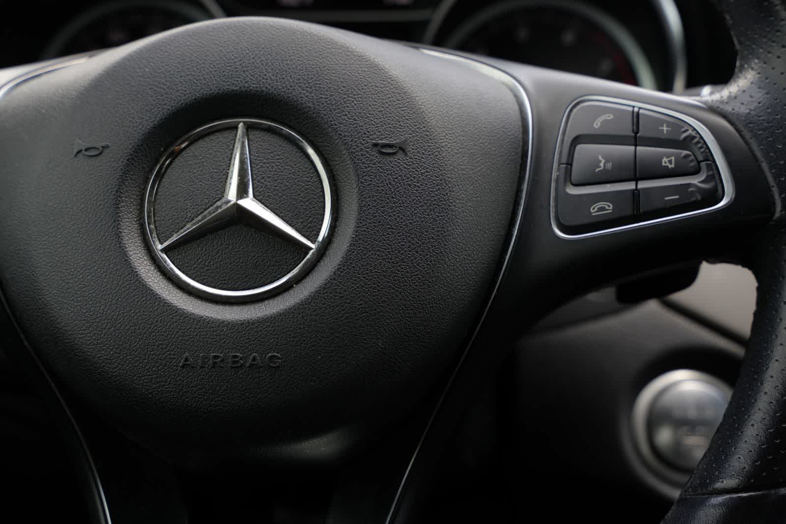 Thumbnail: 2020 Mercedes-Benz GLA - 11