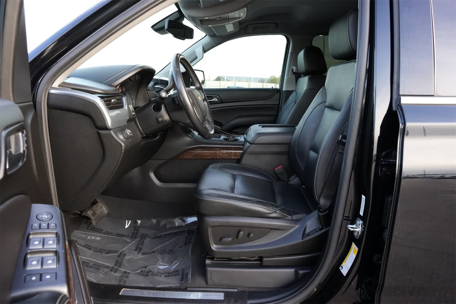 Thumbnail: 2020 Chevrolet Suburban - 16