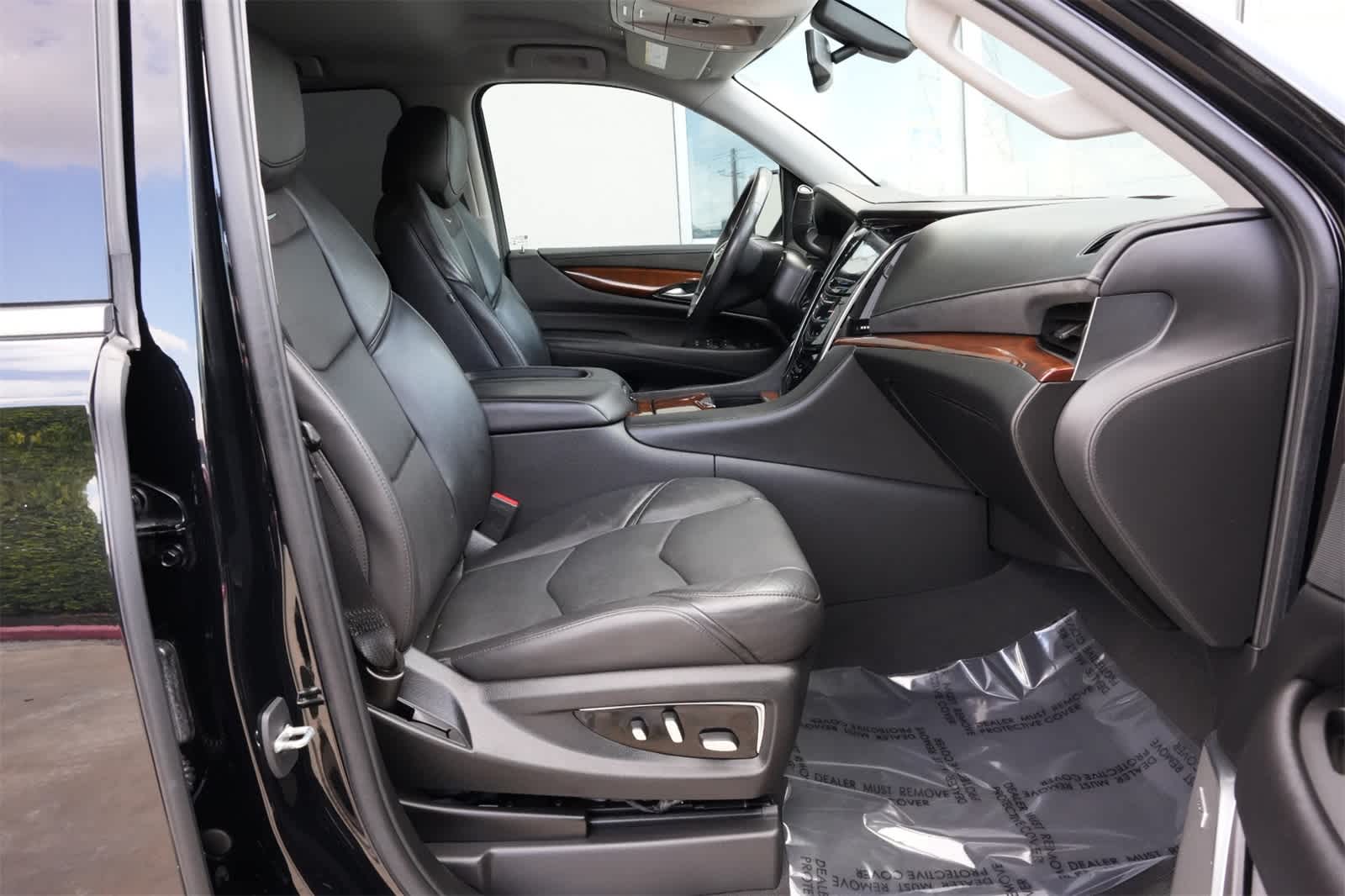 Thumbnail: 2020 Cadillac Escalade - 23