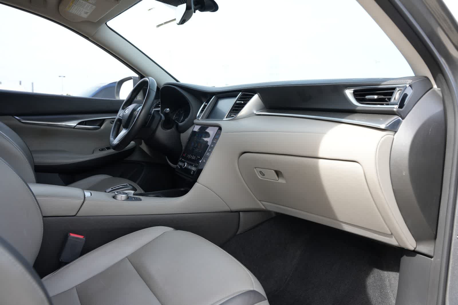 Thumbnail: 2023 INFINITI QX50 - 20