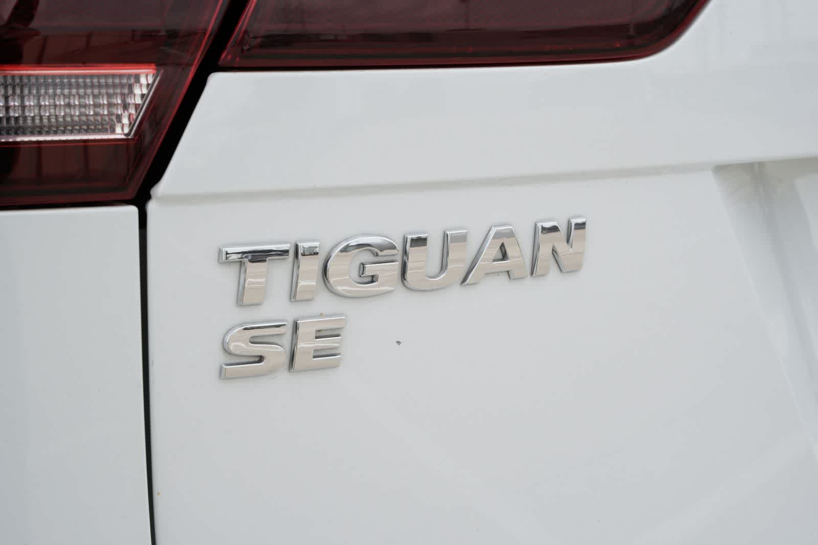 Thumbnail: 2018 Volkswagen Tiguan - 20