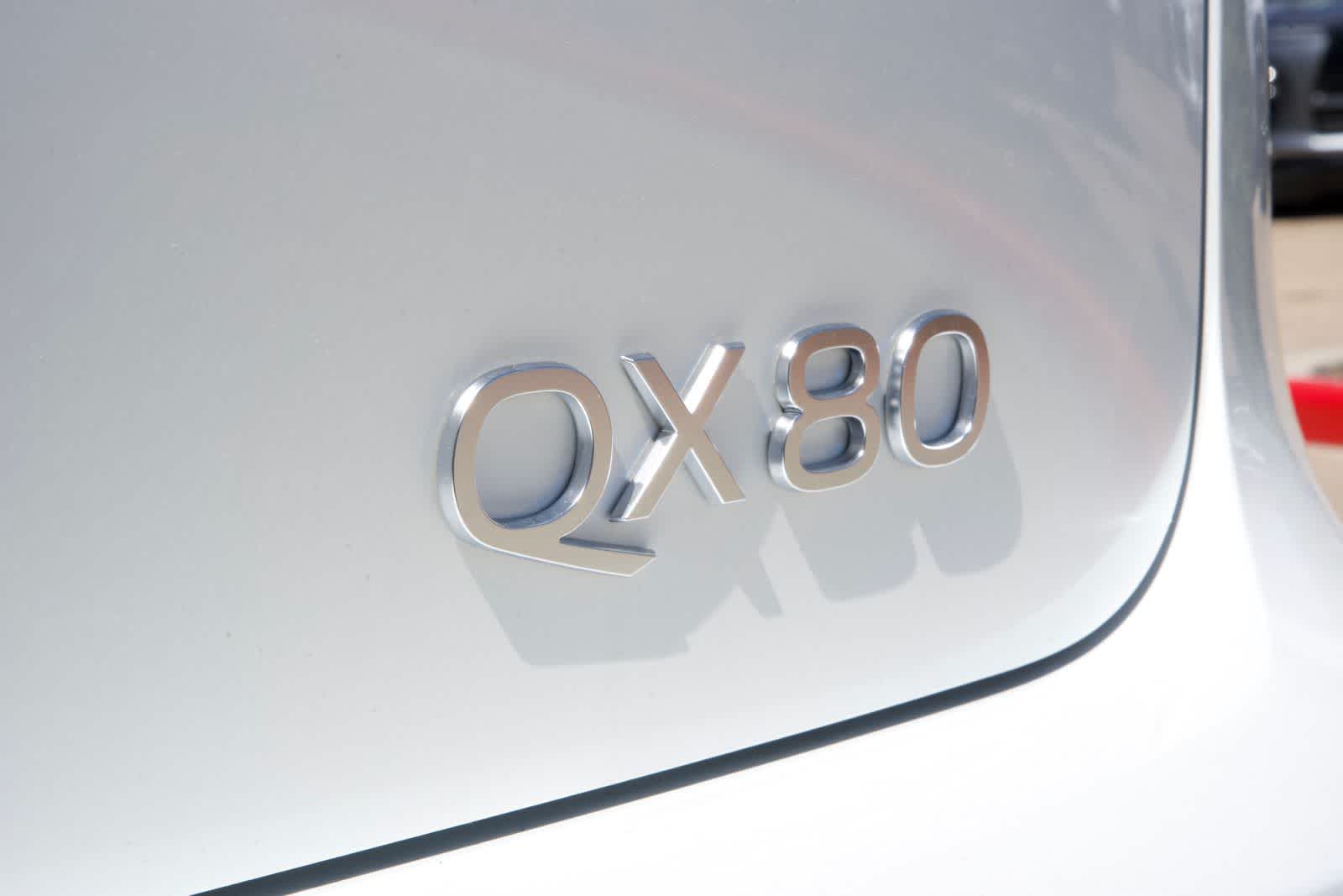 Thumbnail: 2026 INFINITI QX80 - 18