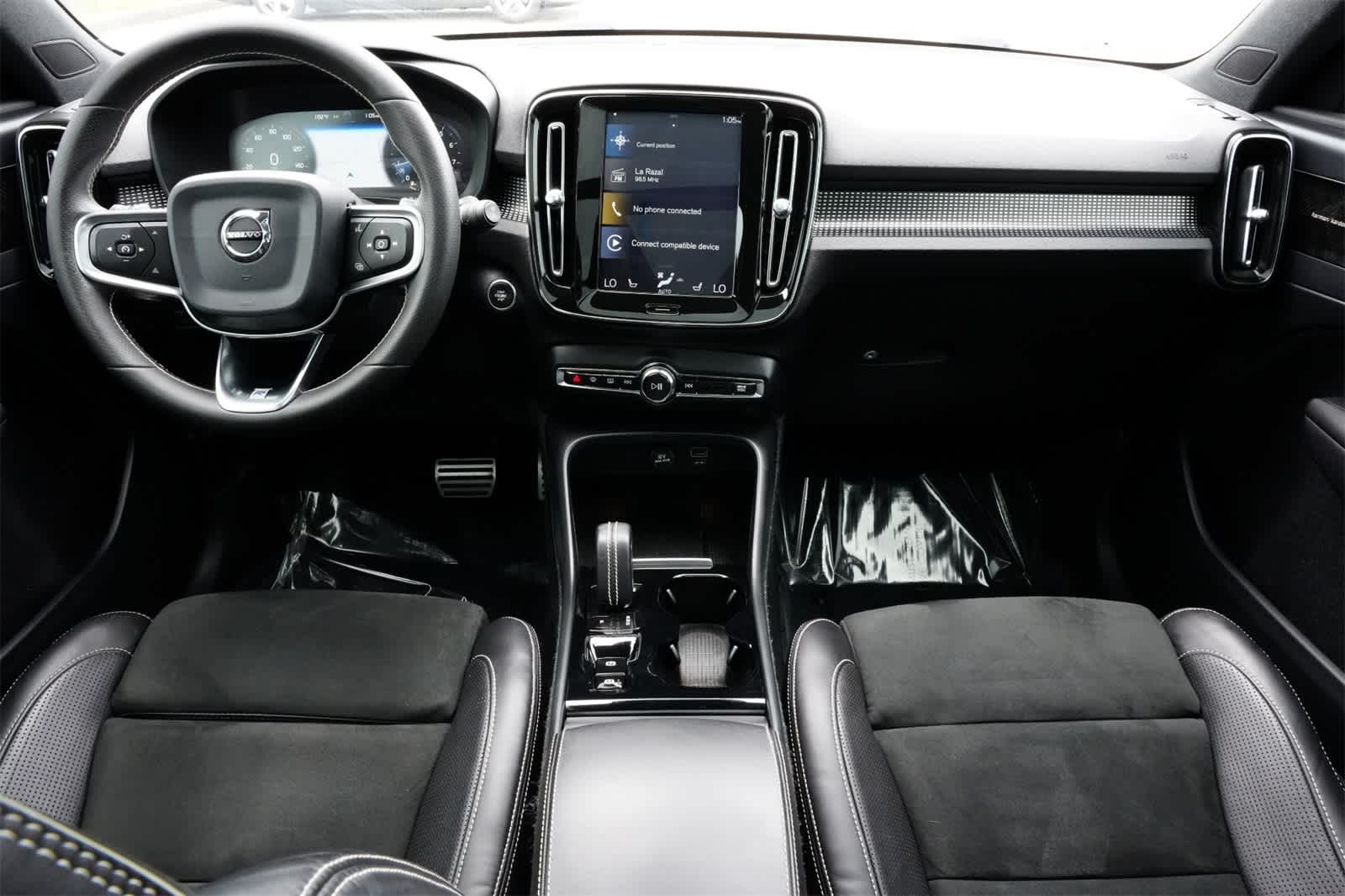 Thumbnail: 2020 Volvo XC40 - 7