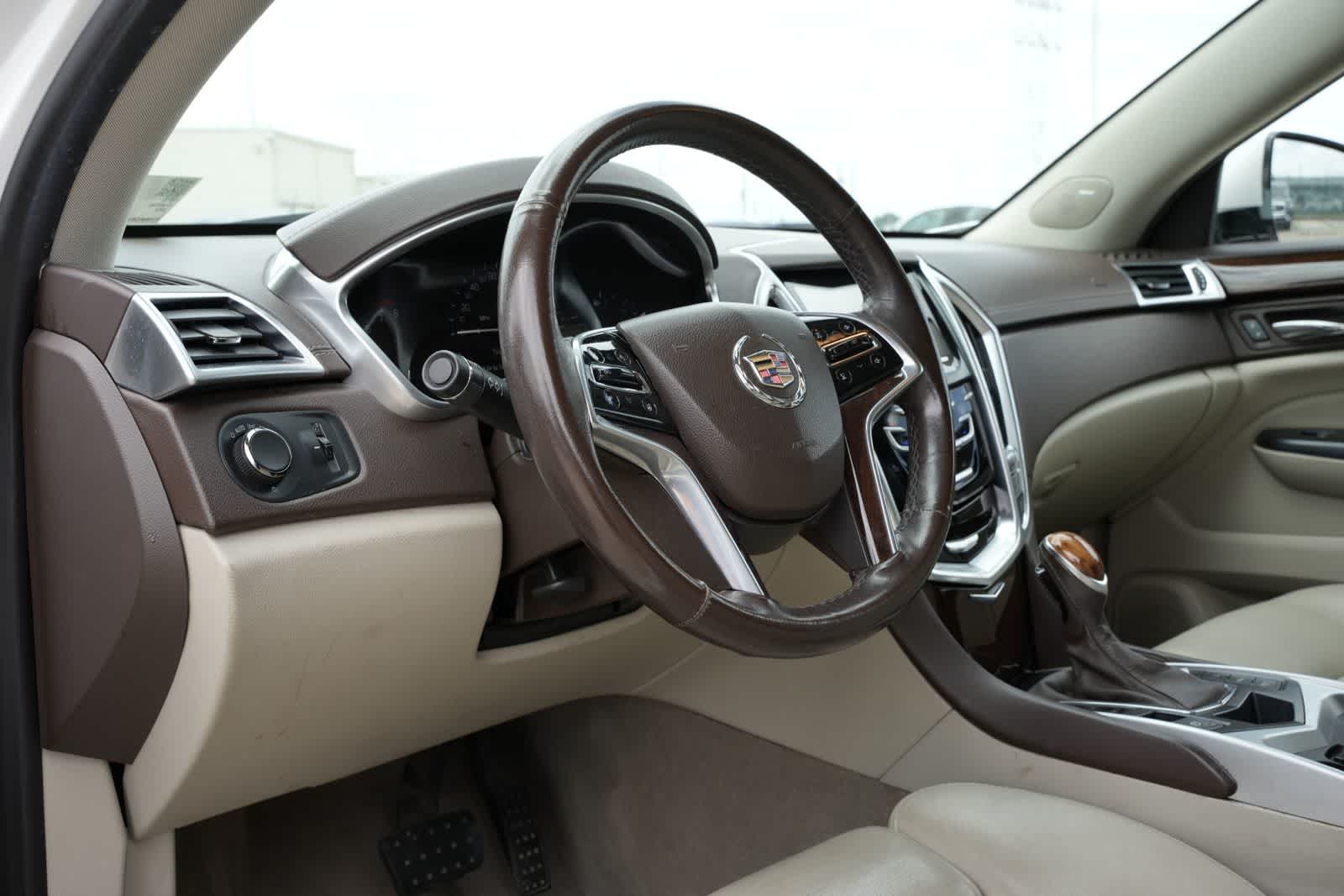 Thumbnail: 2015 Cadillac SRX - 16