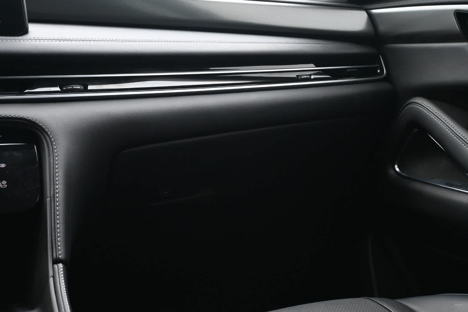 Thumbnail: 2026 INFINITI QX60 - 8