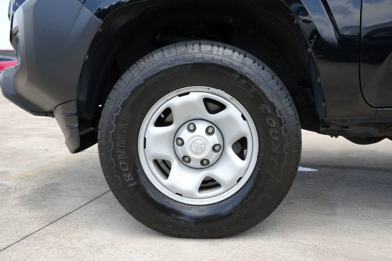 Thumbnail: 2020 Toyota Tacoma - 22
