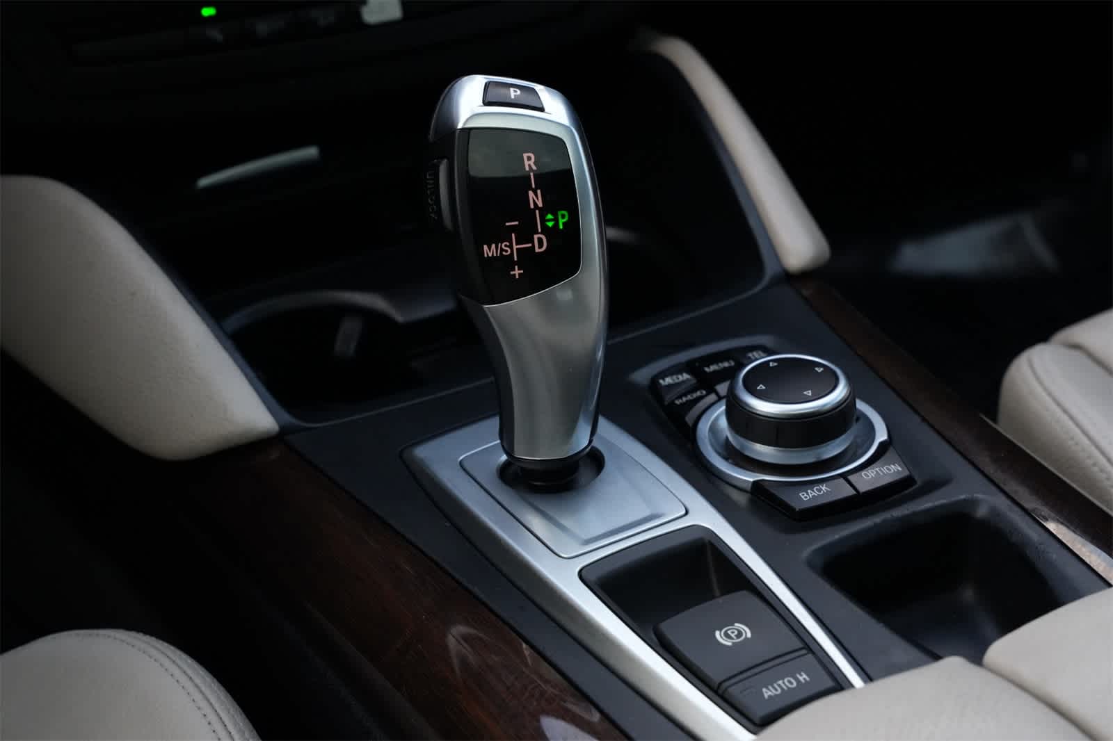 Thumbnail: 2014 BMW X6 - 15
