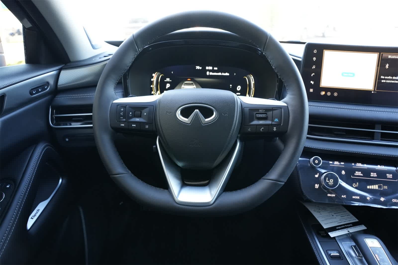 Thumbnail: 2026 INFINITI QX60 - 9