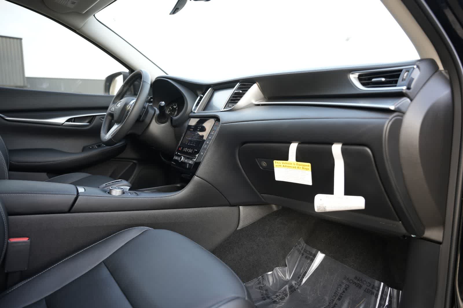 Thumbnail: 2025 INFINITI QX50 - 21