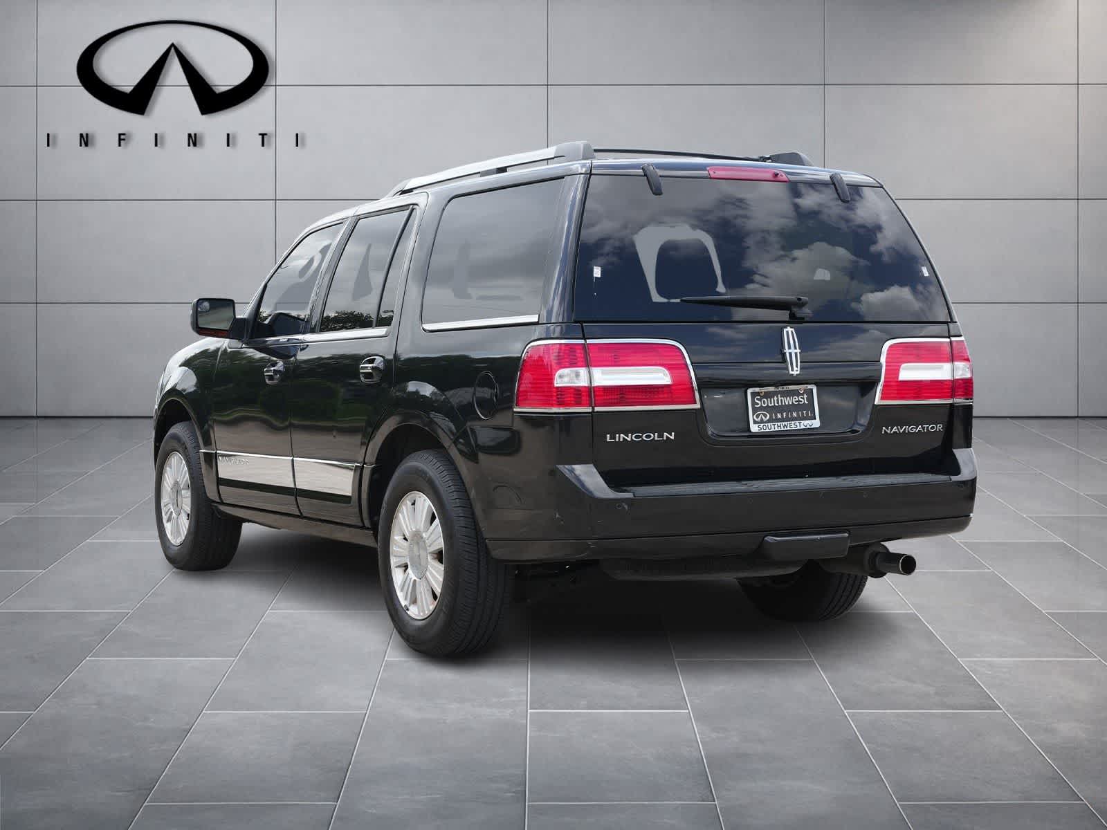 Thumbnail: 2014 Lincoln Navigator - 4