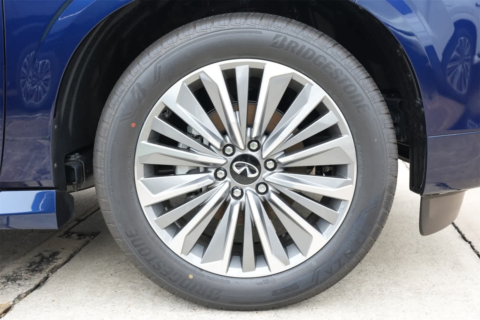 Thumbnail: 2025 INFINITI QX80 - 26