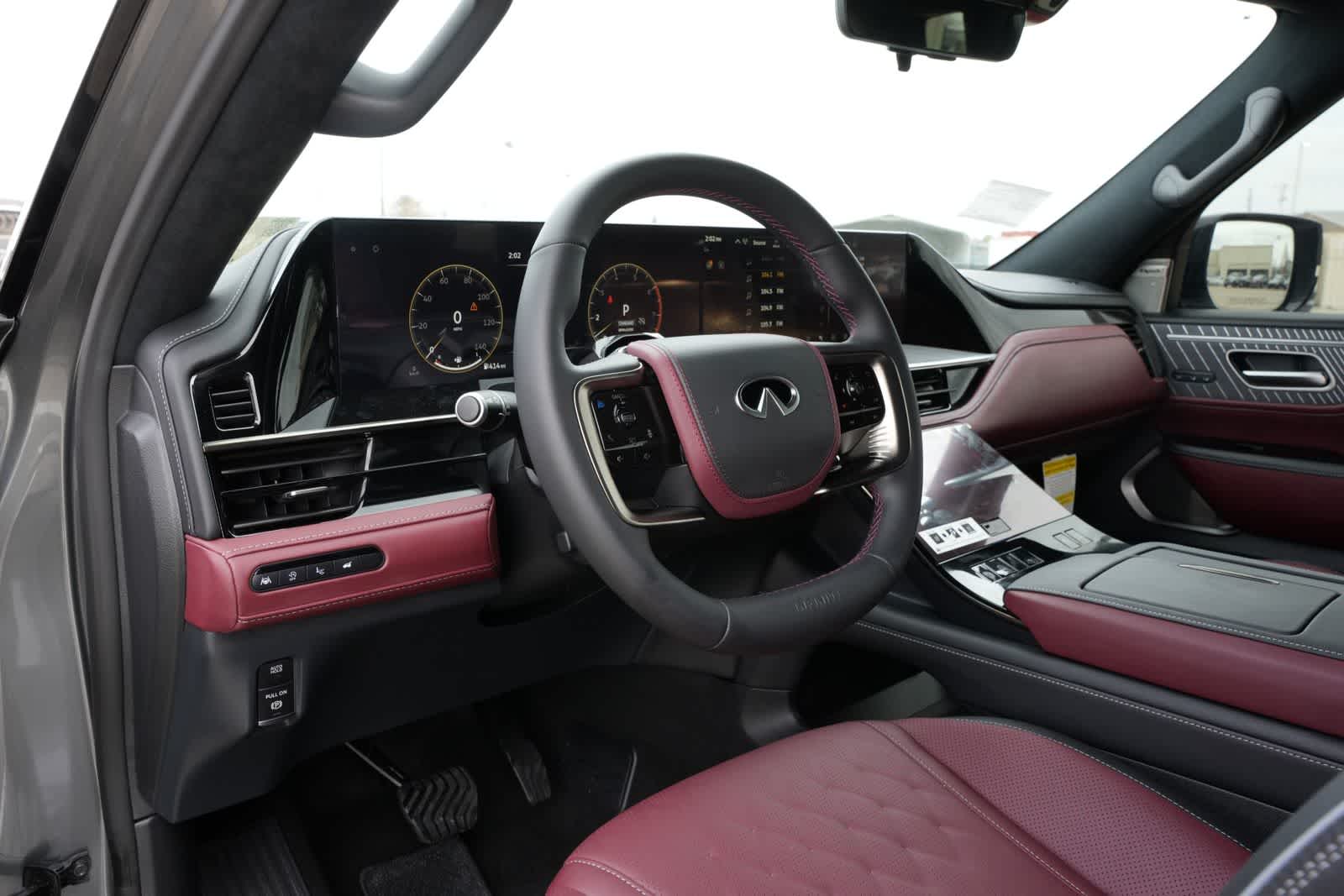 Thumbnail: 2026 INFINITI QX80 - 16