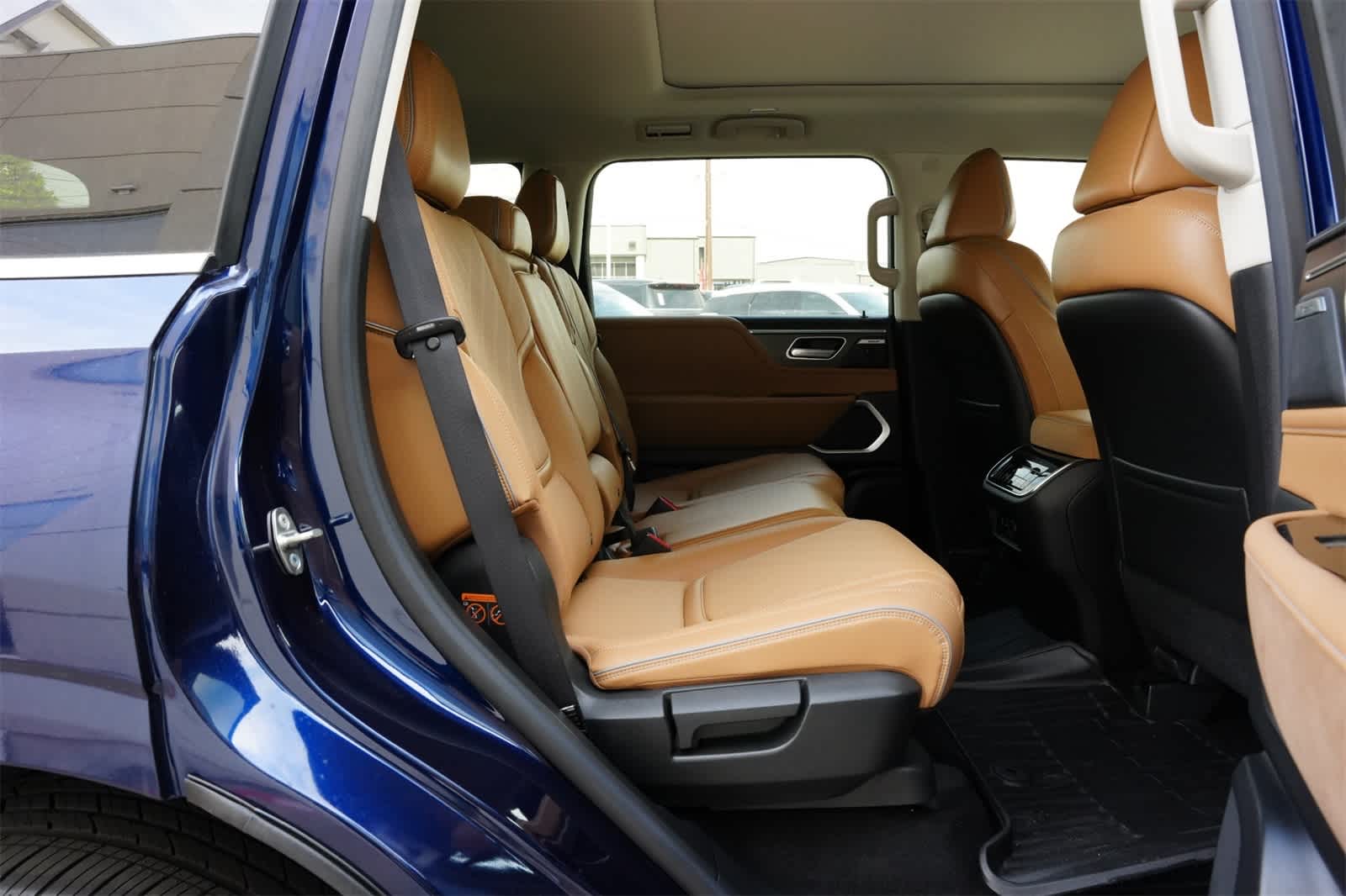 2025 INFINITI QX80 Luxe 22
