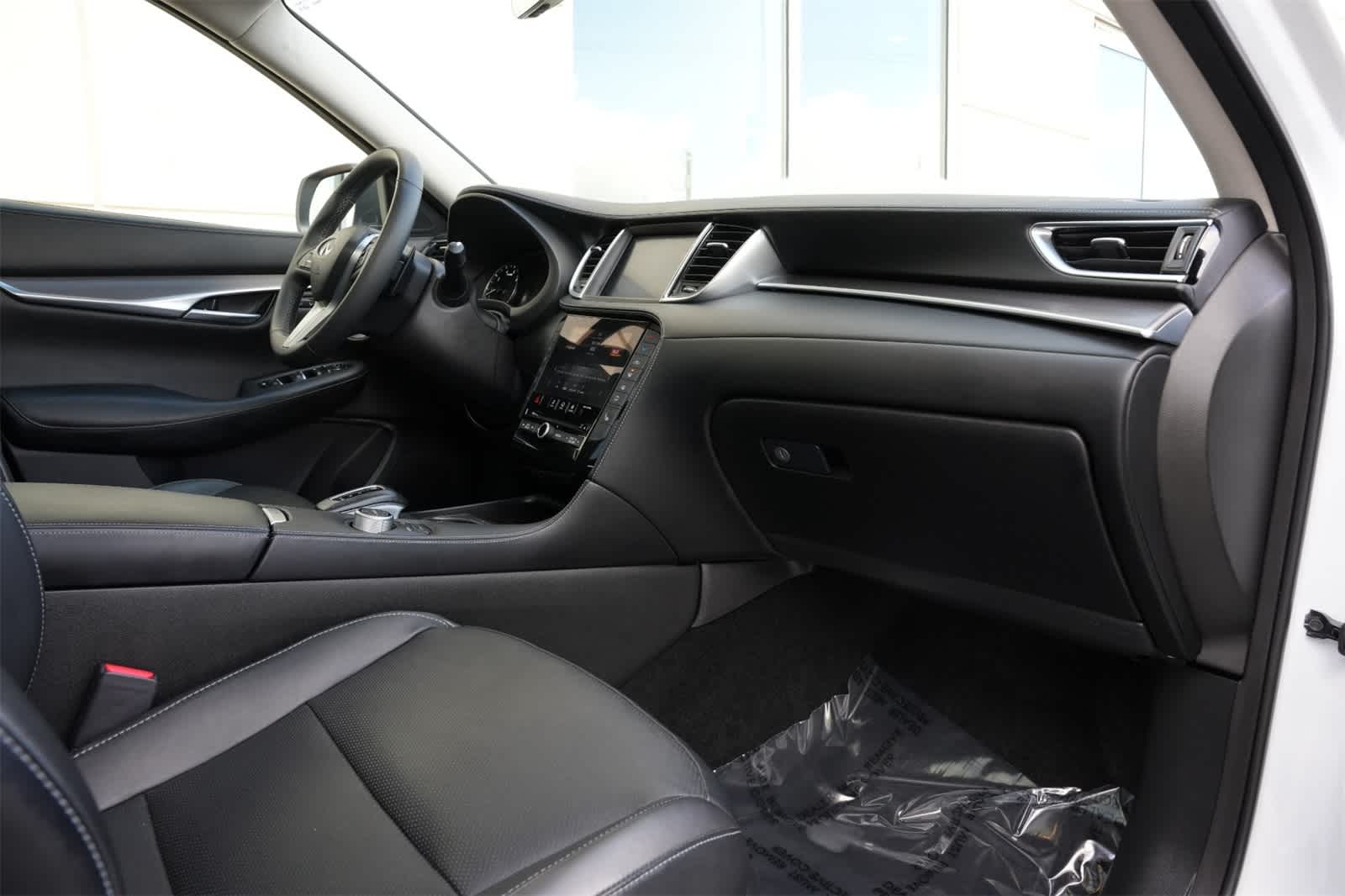 Thumbnail: 2023 INFINITI QX50 - 22