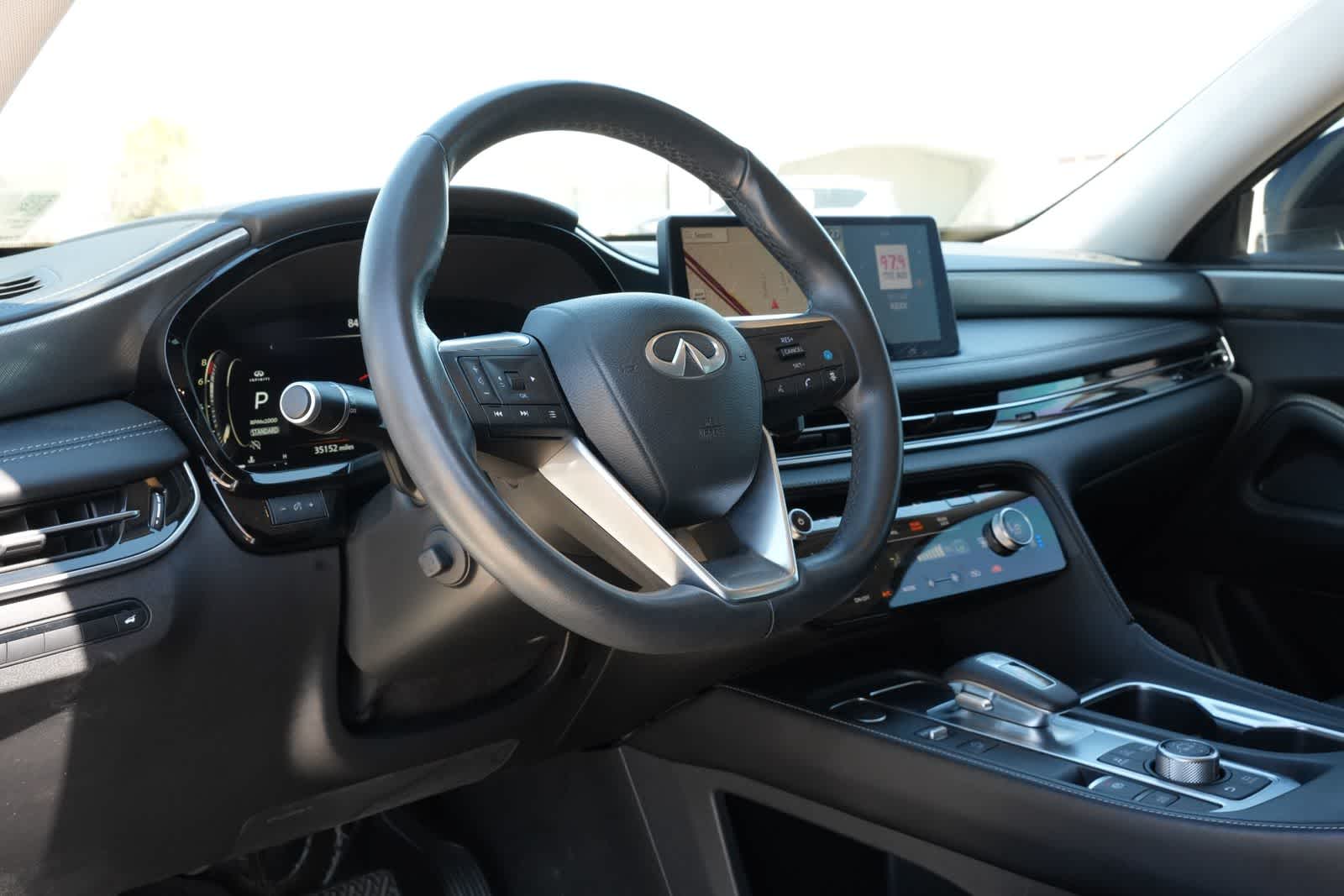 Thumbnail: 2023 INFINITI QX60 - 16