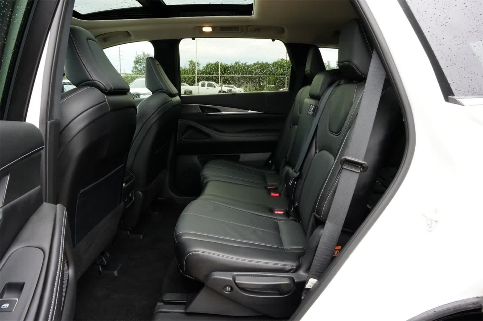2024 INFINITI QX60 Luxe 18