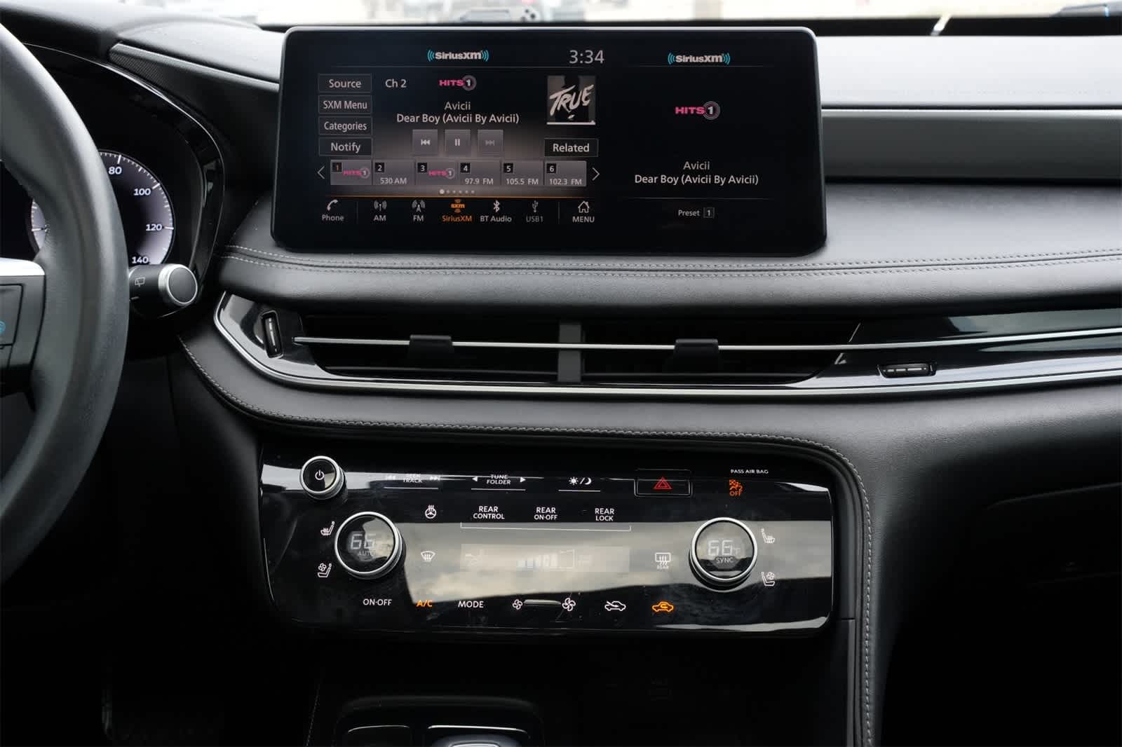 Thumbnail: 2023 INFINITI QX60 - 13