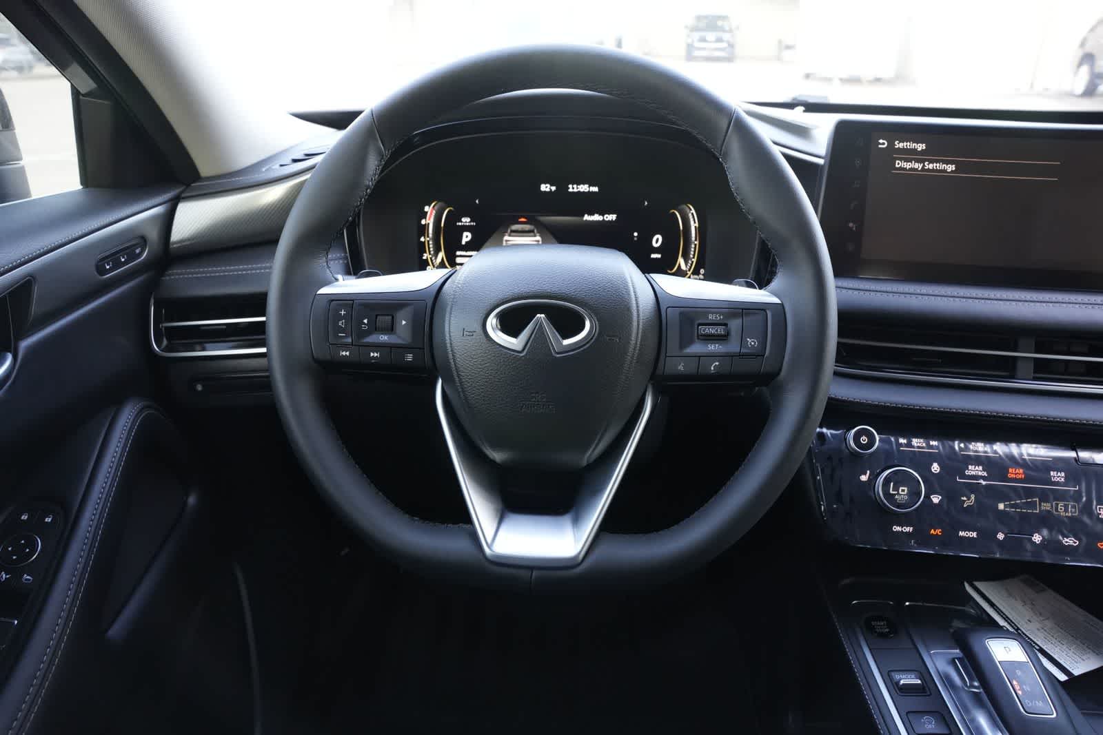 Thumbnail: 2026 INFINITI QX60 - 9