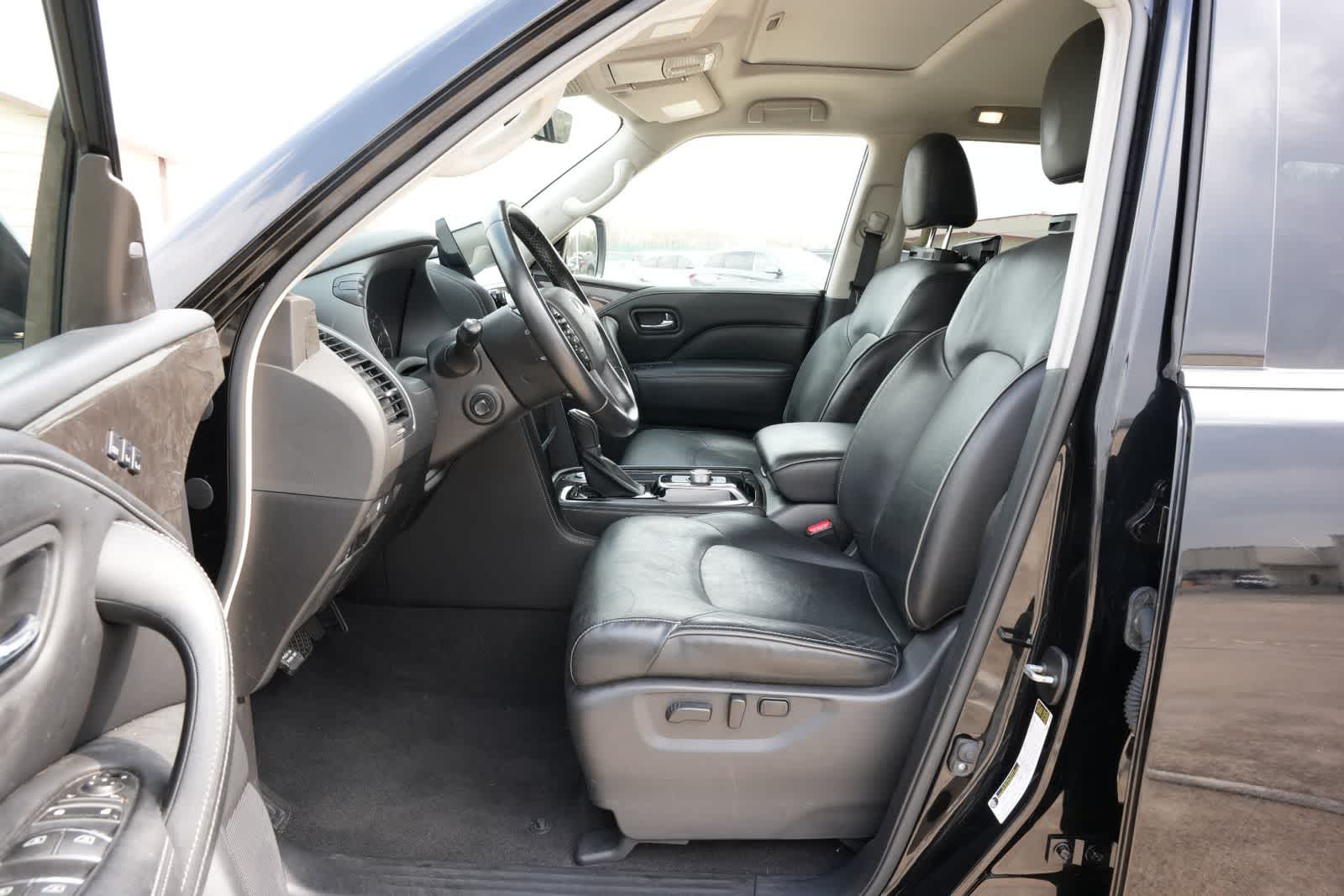 Thumbnail: 2022 INFINITI QX80 - 17