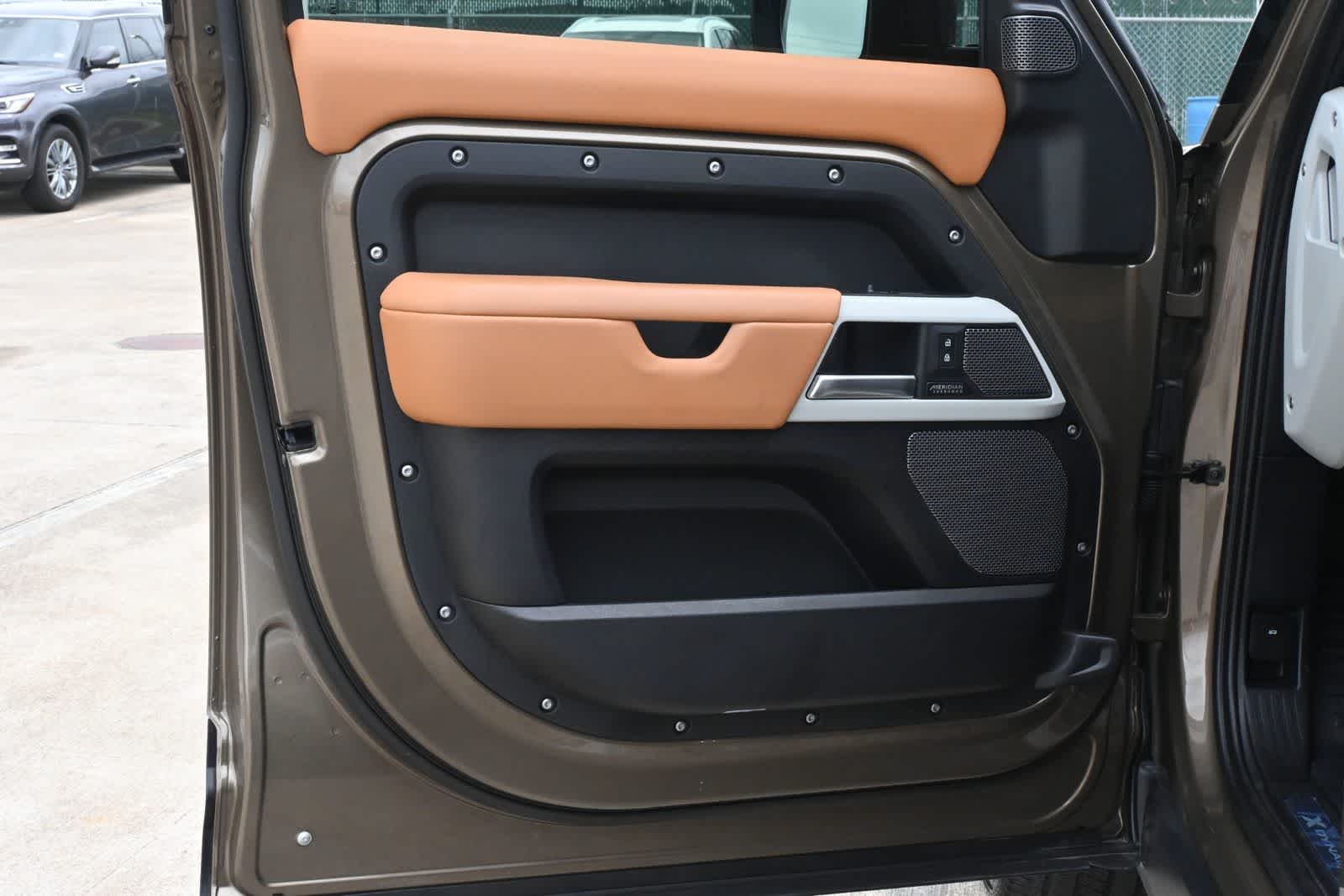 Thumbnail: 2024 Land Rover Defender - 18
