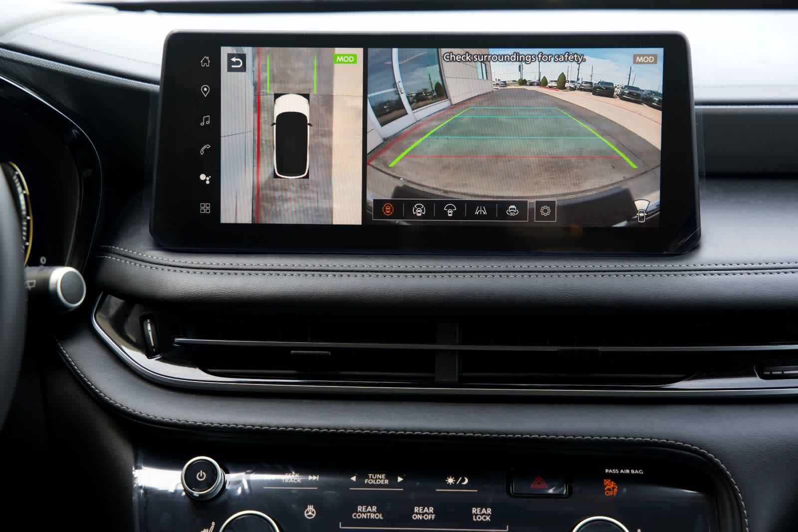 Thumbnail: 2026 INFINITI QX60 - 14